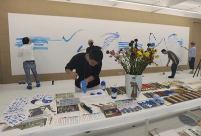 与艺术家共享一块画布——蓝色变奏 棉3创意街区艺术互动新体验